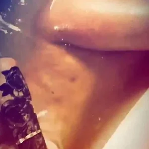 Iggi Azaliya Nude