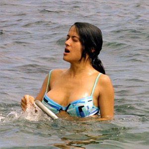 Salma Khayek Nude