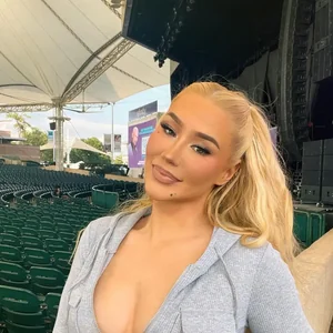 Iggi Azaliya Nude