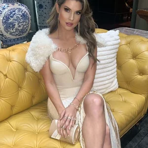 Amanda Cherni Nude