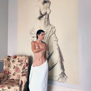 Amanda Cherni Nude
