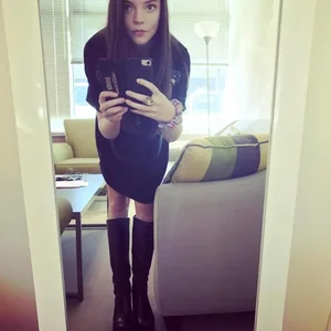 Anya Teylor-dzhoy Nude