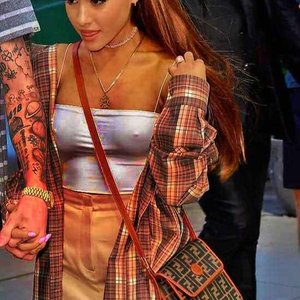 Ariana Grande Nude