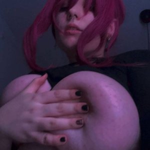 Chmonya Nude