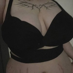 Chmonya Nude
