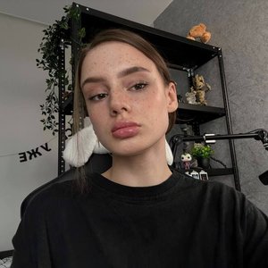 Cutierover Nude