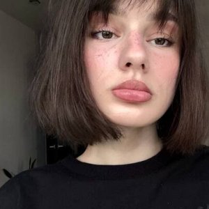 Cutierover Nude