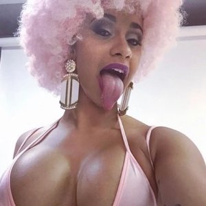 Kardi Bi Nude