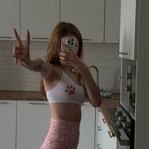 Katya Kletochka Nude