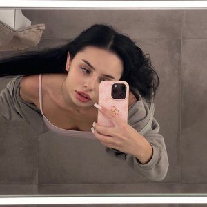 Liroshka Nude