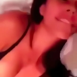 Medison Bir Nude