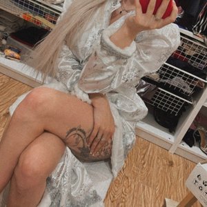 Modestal Nude