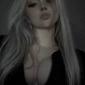 Nisa Nude