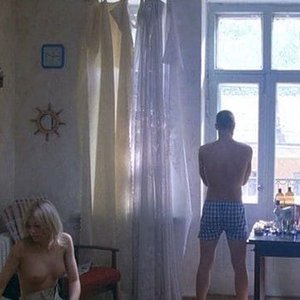 Oksana Akinshina Nude