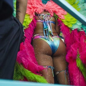 Rianna Nude