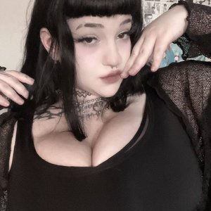 Chmonya Nude