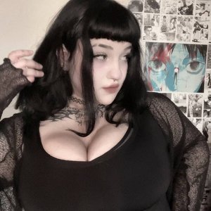 Chmonya Nude