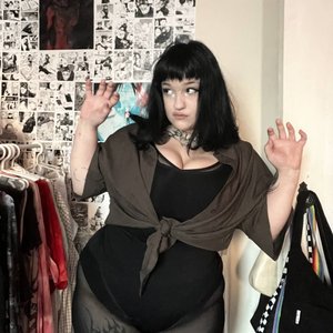 Chmonya Nude