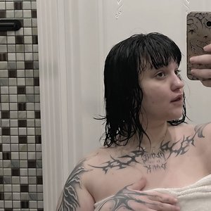 Chmonya Nude