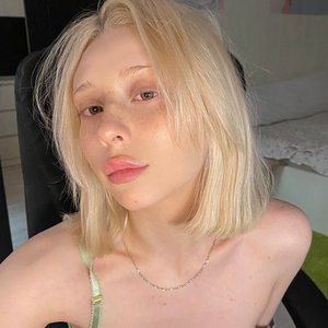 Zira Merz Nude