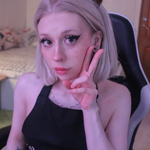 Zira Merz Nude