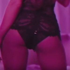 Ariana Grande Nude