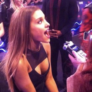 Ariana Grande Nude