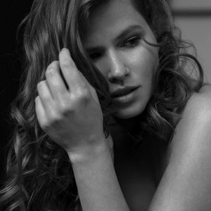Yuliya Topolnitskaya Nude