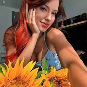 Olya Shelbi Nude
