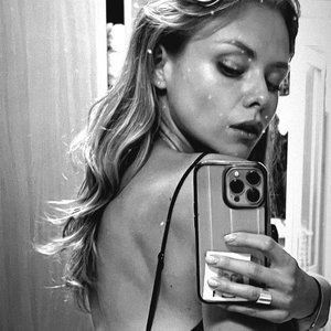 Anastasiya Akatova Nude