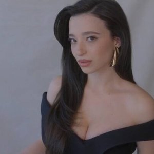 Mikey Madison Nude