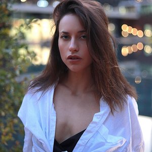 Alena Savastova Nude