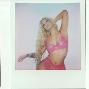 Iggi Azaliya Nude