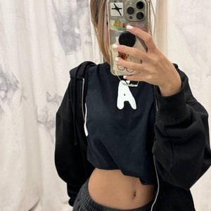 Antotka Nude