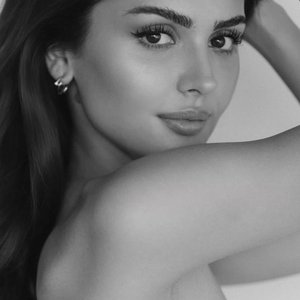 Dina Saeva Nude
