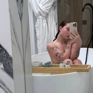 Anya Enina Nude