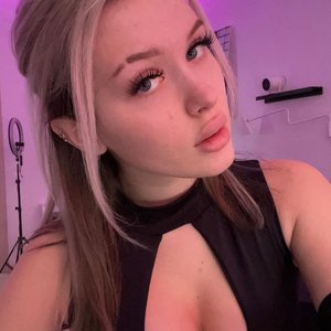 Liza Lpshka Nude