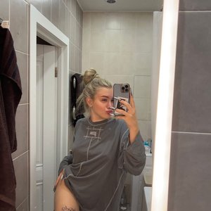Liza Lpshka Nude