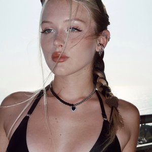 Liza Lpshka Nude