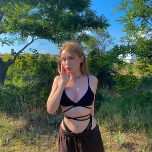 Liza Lpshka Nude
