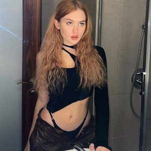 Liza Lpshka Nude