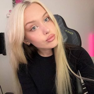 Liza Lpshka Nude