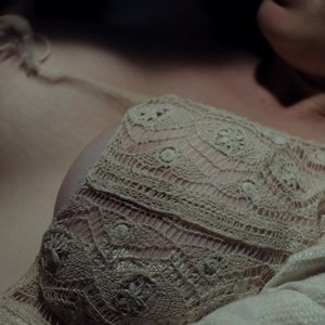 Kheyli Etvell Nude