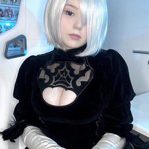 Upminaa Nude
