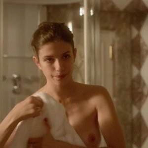 Anna Chipovskaya Nude