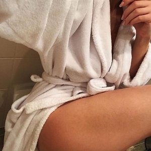 Ekaterina Zlatova Nude