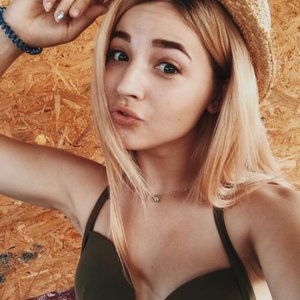 Anya Pokrov Nude