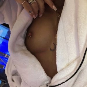 Ayza Dolmatova Nude