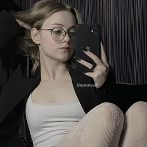 Kewweol Nude