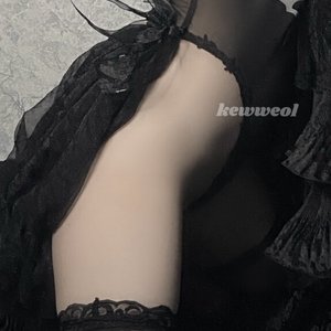 Kewweol Nude